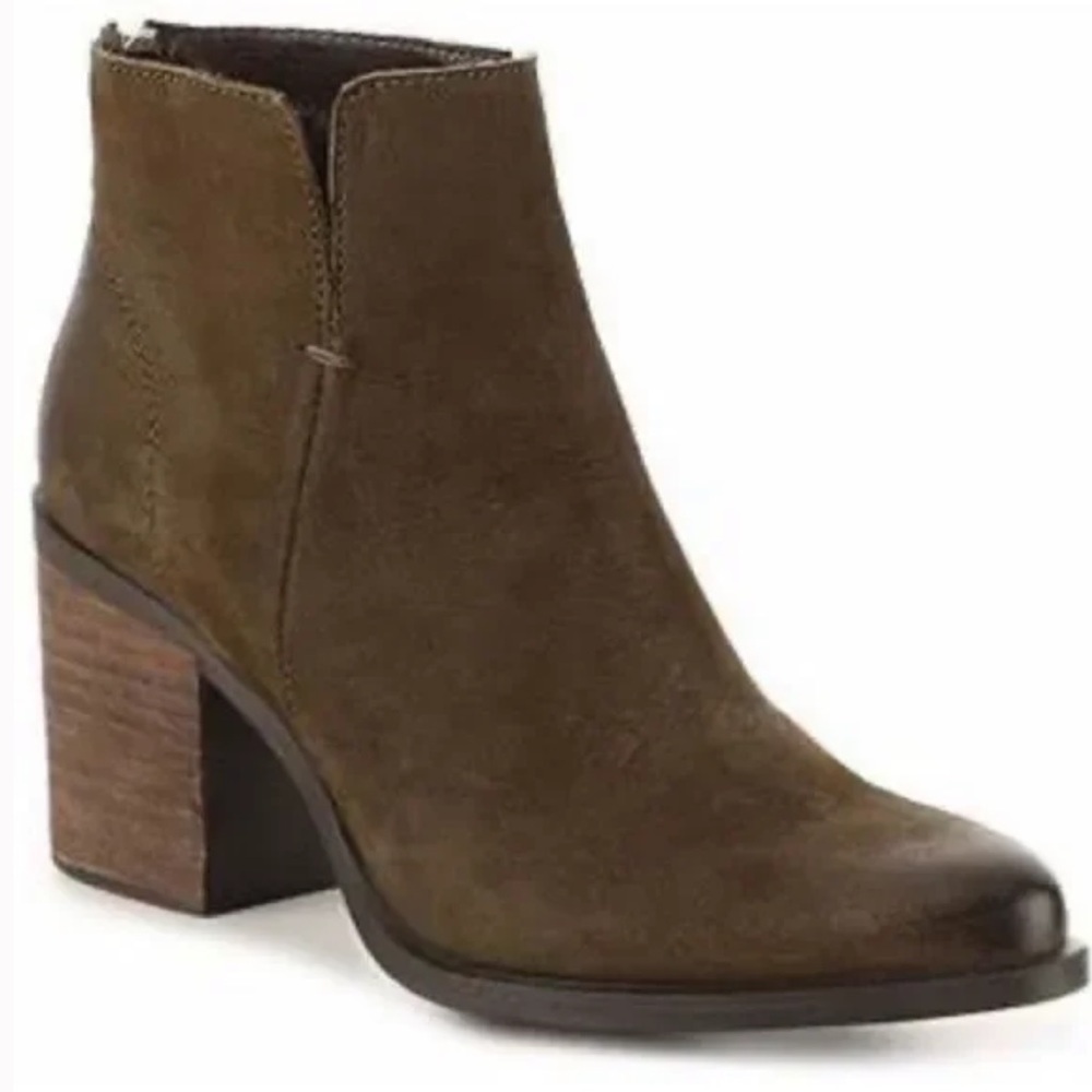 Steve Madden Pawel Leather Heeled Ankle Booties